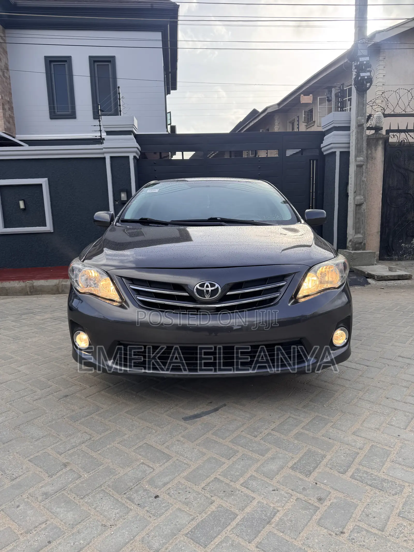Toyota Corolla LE Special Edition 4dr Sedan (1.8L 4cyl 4A) 2013 Gray