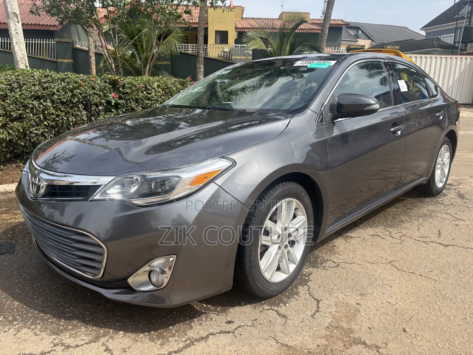 Toyota Avalon XLE 4dr Sedan (3.5L 6cyl 6A) 2014 Gray