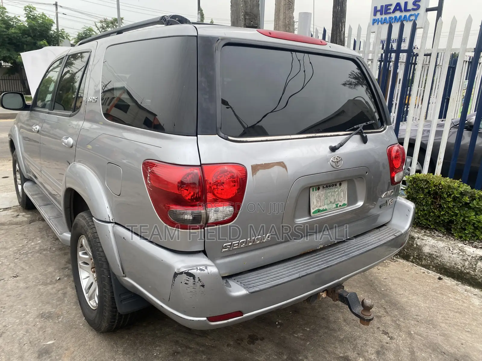 Toyota Sequoia SR5 4dr SUV (4.7L 8cyl 5A) 2005 Silver