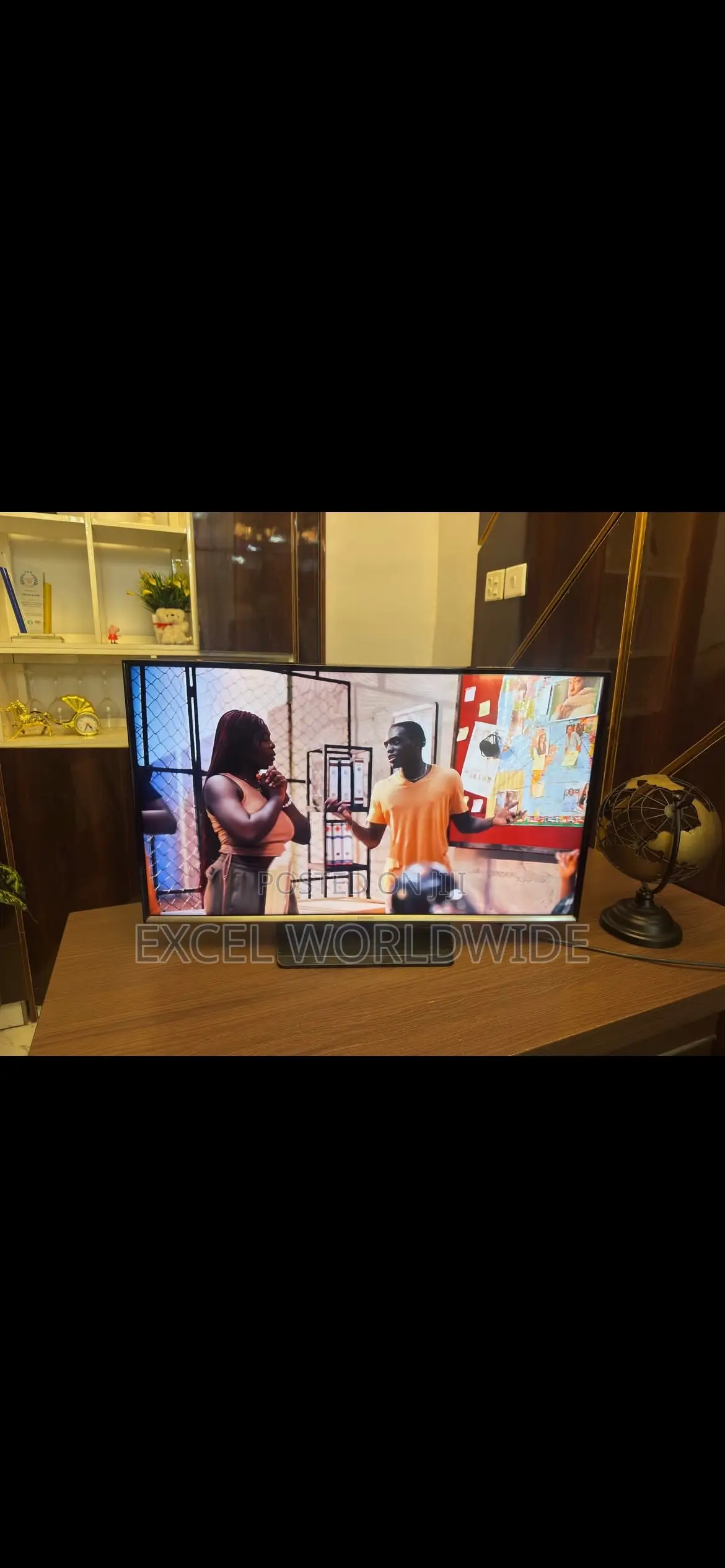 32” Smart Tv Compact Affordable Option for Bedrooms, Kitchen Etc.
