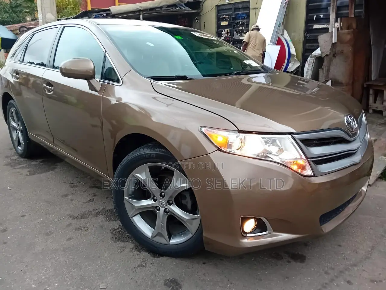Toyota Venza AWD 2011 Brown