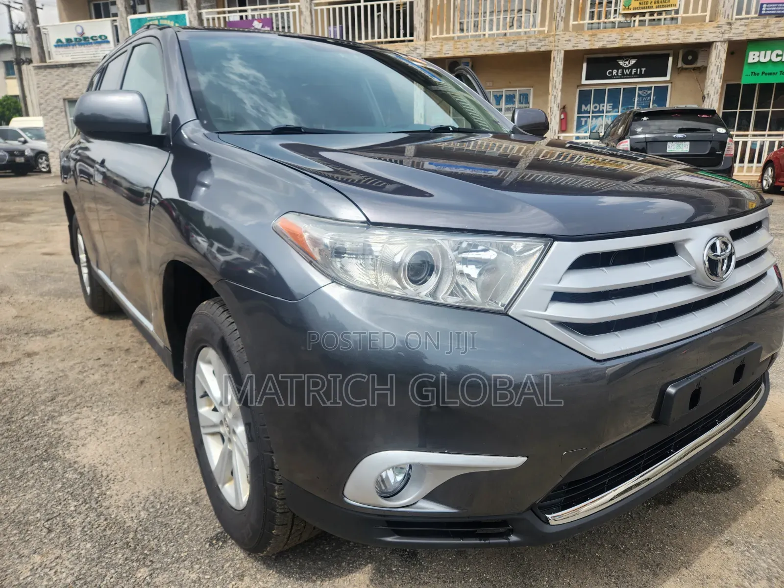 Toyota Highlander Plus 3.5L 4WD 2013 Gray