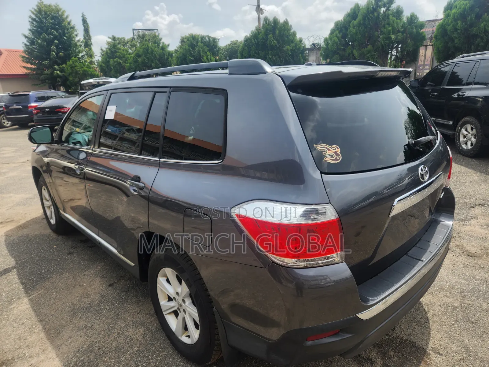 Toyota Highlander Plus 3.5L 4WD 2013 Gray