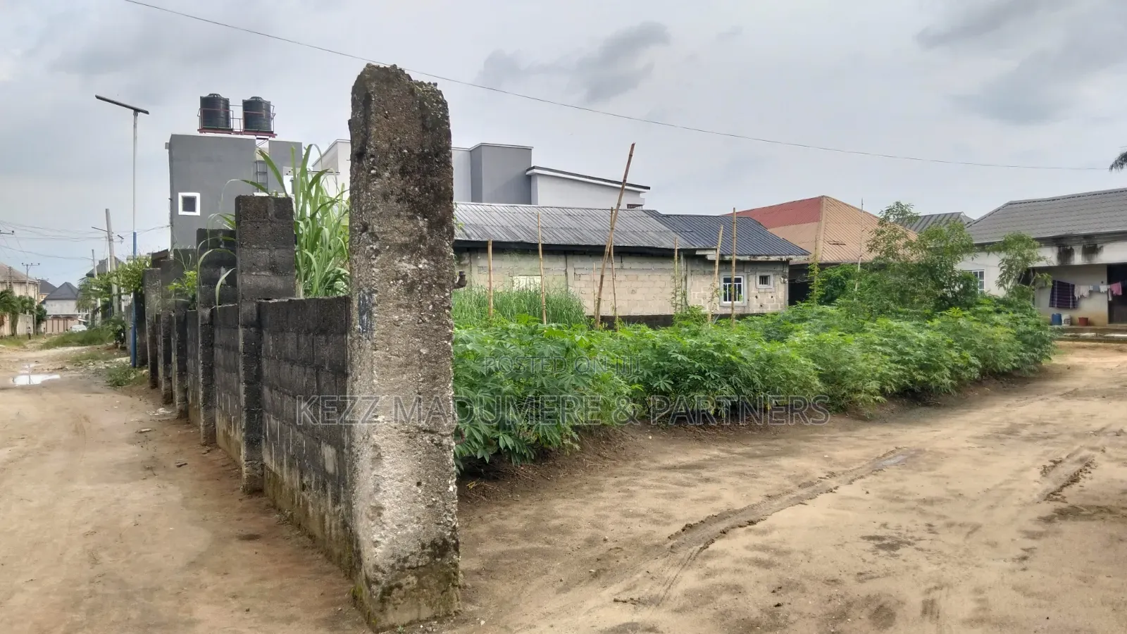 For Sale: 3 Plots With a Small Bungalow at Mandela Estate Sars Rd Ph