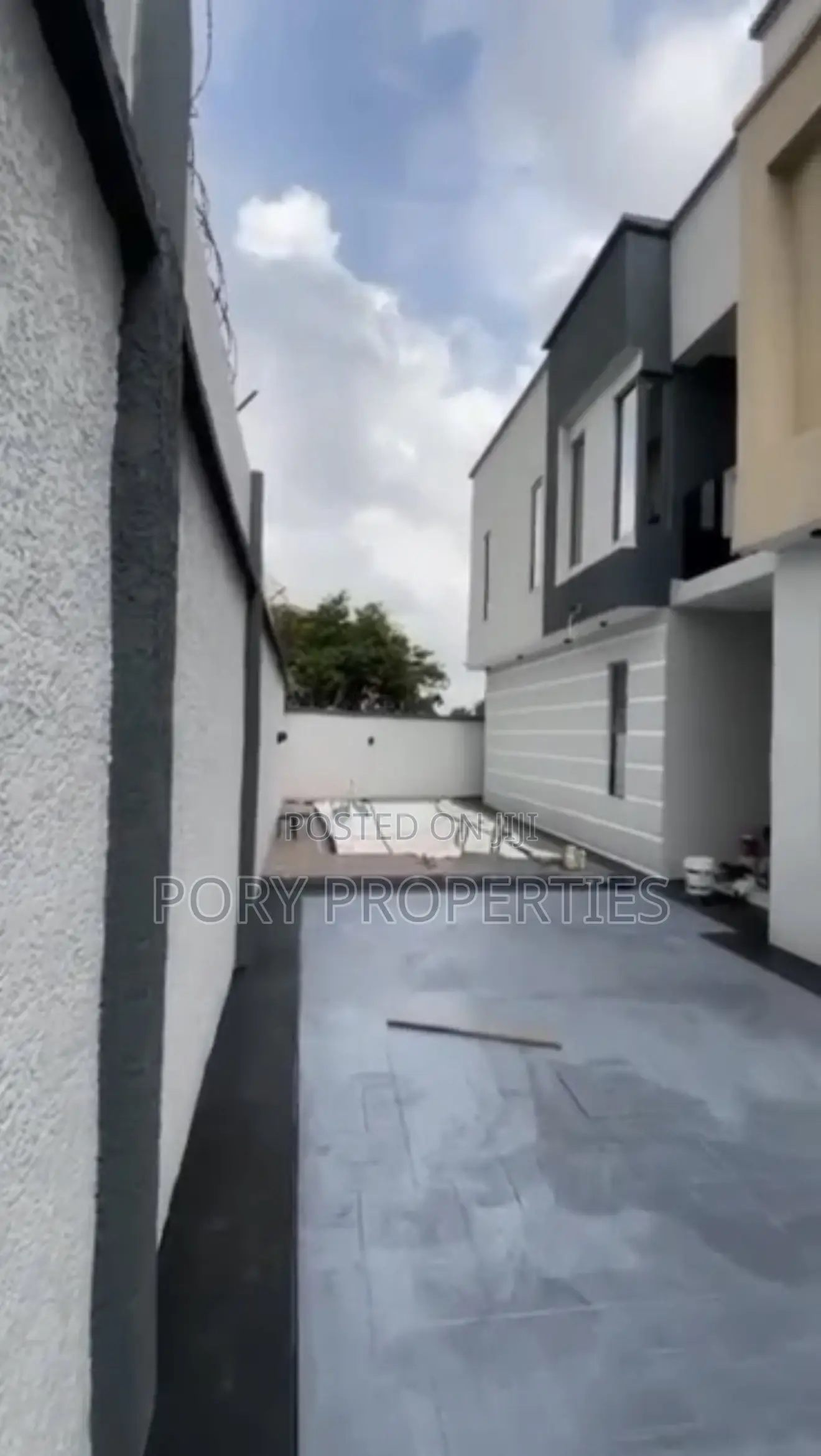Furnished 4bdrm House in Omole Estate for sale