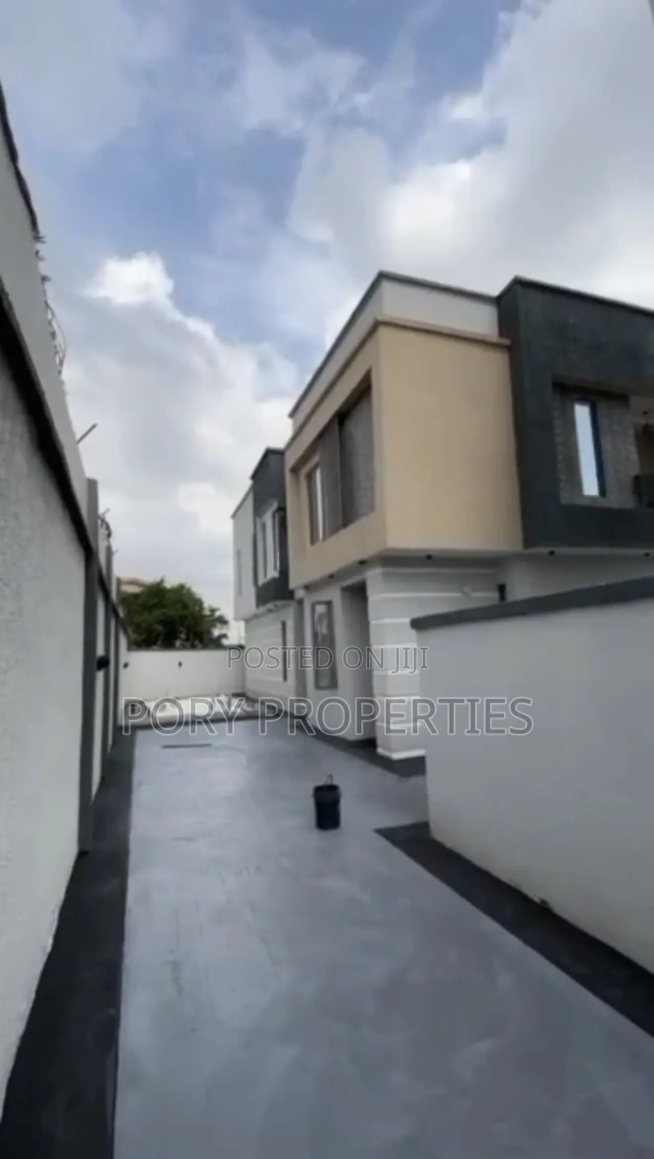 Furnished 4bdrm House in Omole Estate for sale