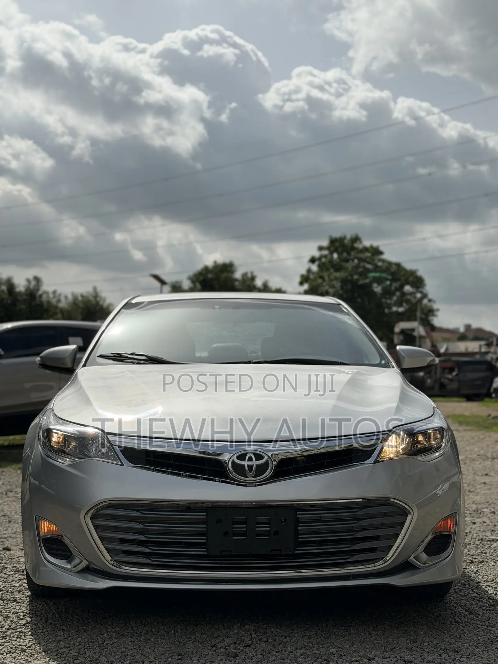 Toyota Avalon XLE Sedar FWD (3.5L 6cyl 6A) 2013 Silver