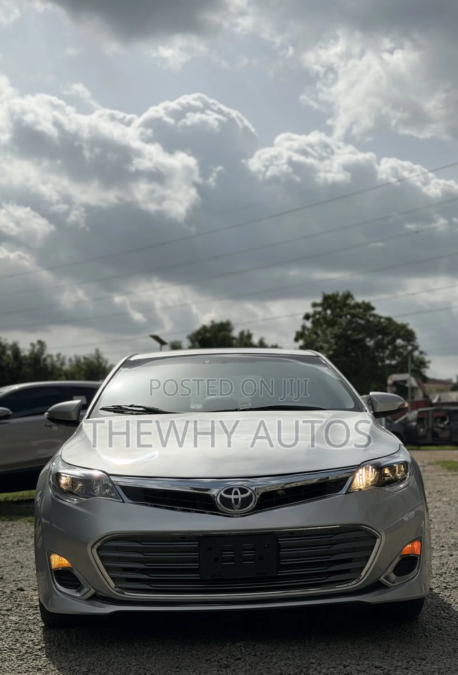 Toyota Avalon XLE Sedar FWD (3.5L 6cyl 6A) 2013 Silver