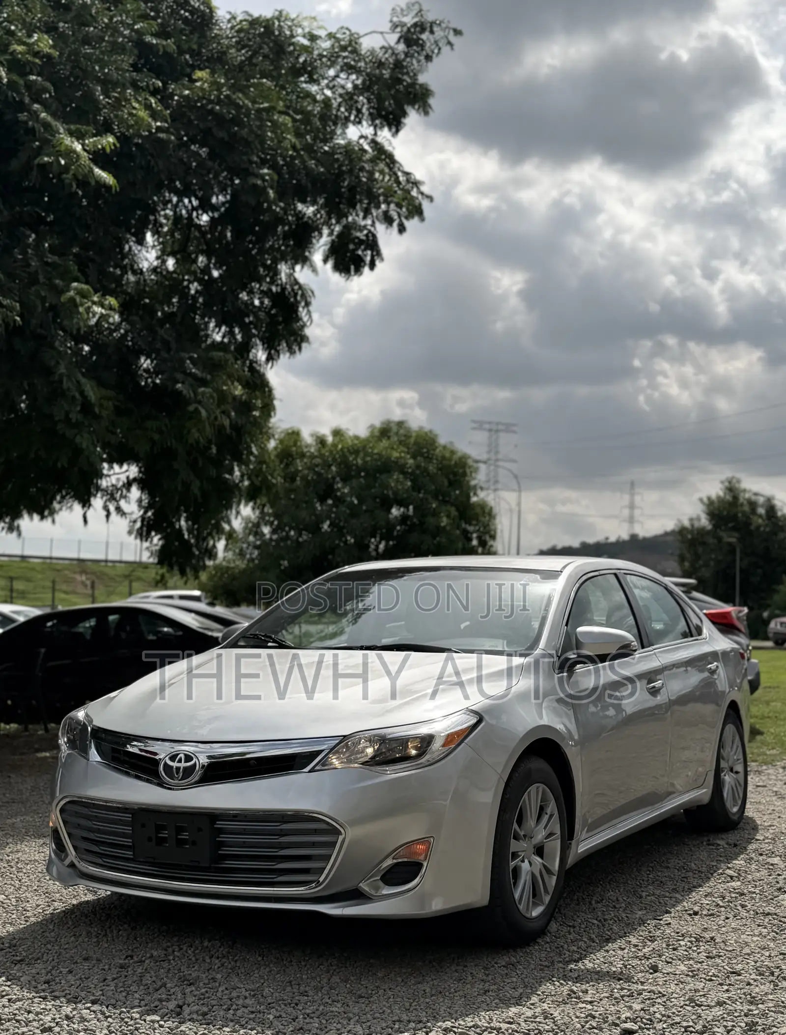Toyota Avalon XLE Sedar FWD (3.5L 6cyl 6A) 2013 Silver