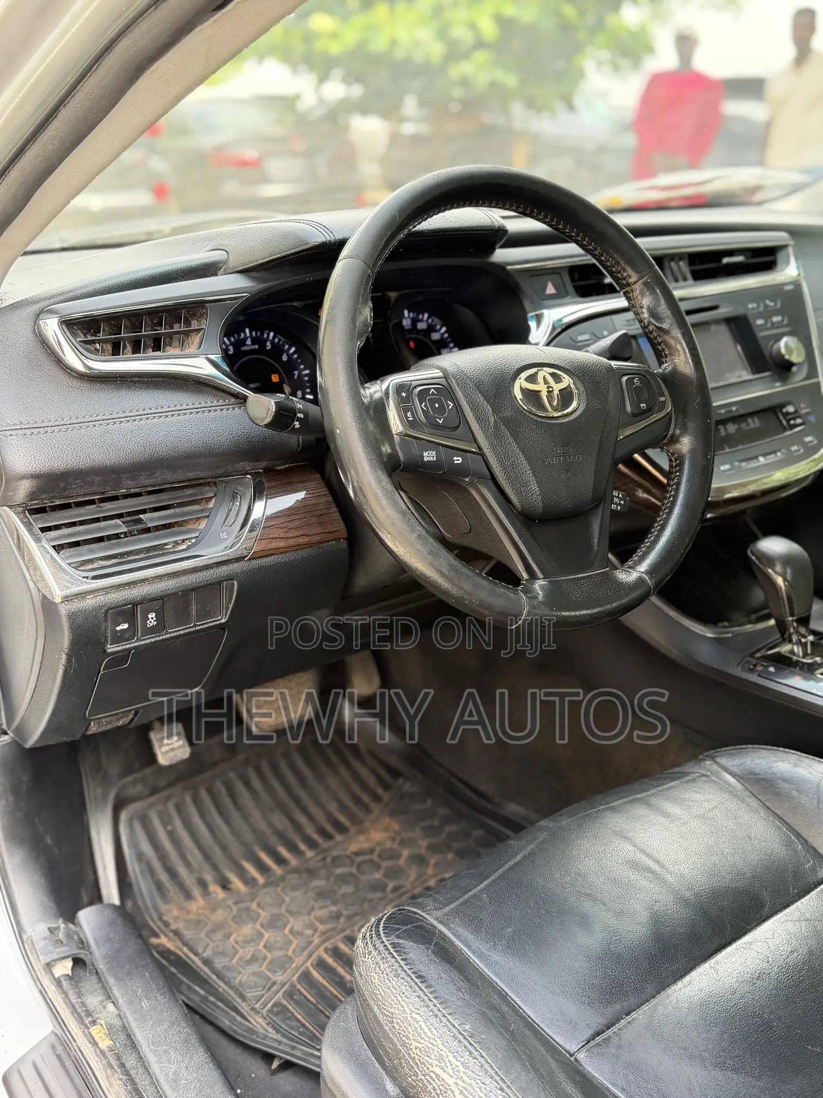 Toyota Avalon XLE Sedar FWD (3.5L 6cyl 6A) 2013 Silver