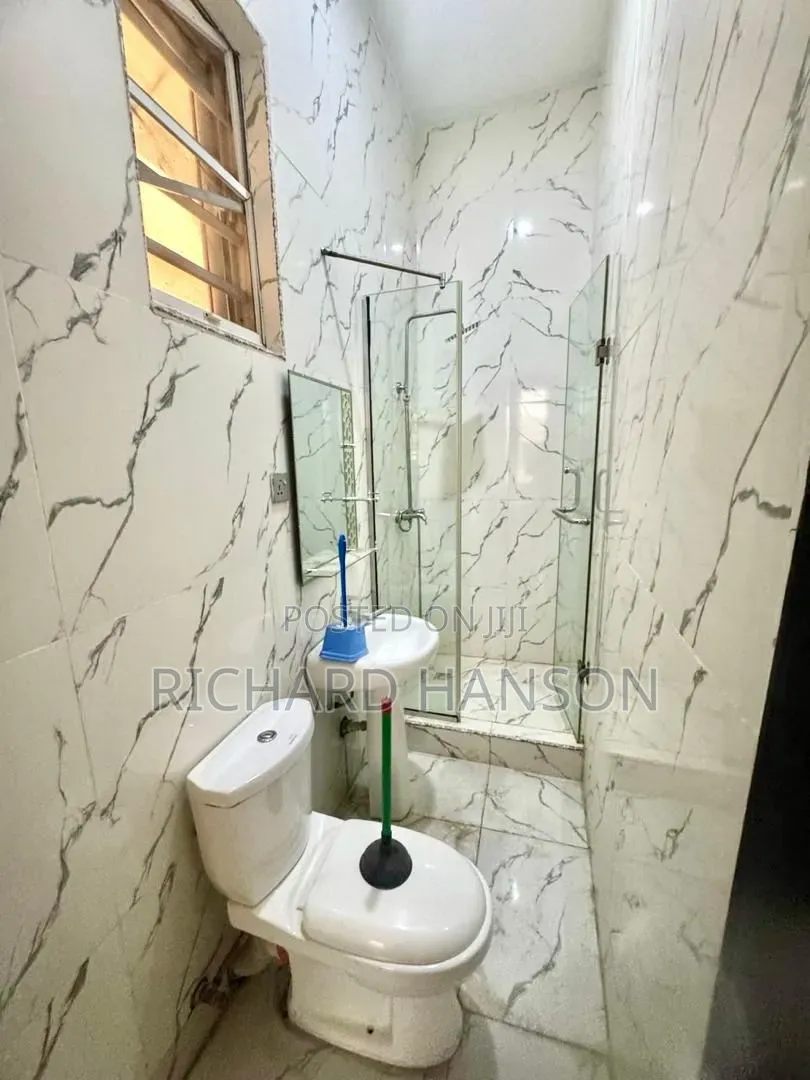 1bdrm Shared Apartment in Not-Mini-Flat for rent