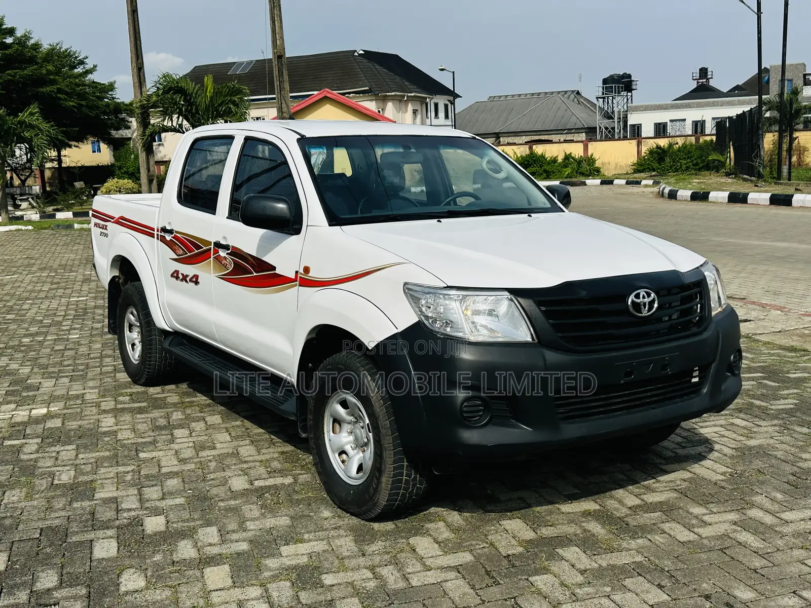 Toyota Hilux 2015 White