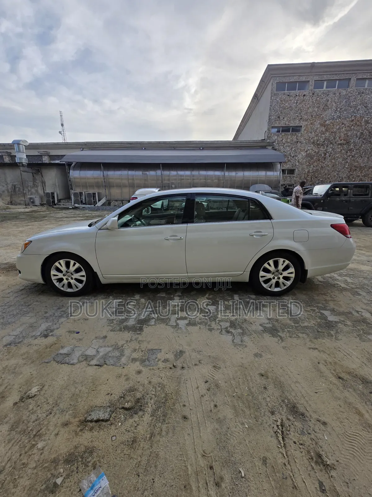 Toyota Avalon 2008 White