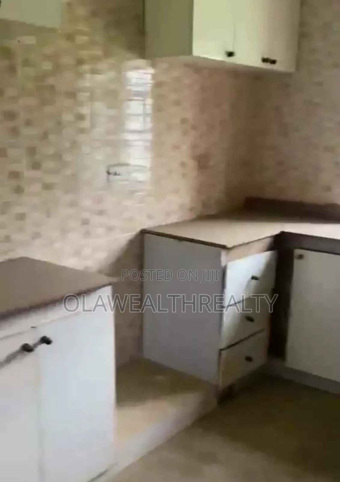 4bdrm Duplex in Gwarinpa for rent
