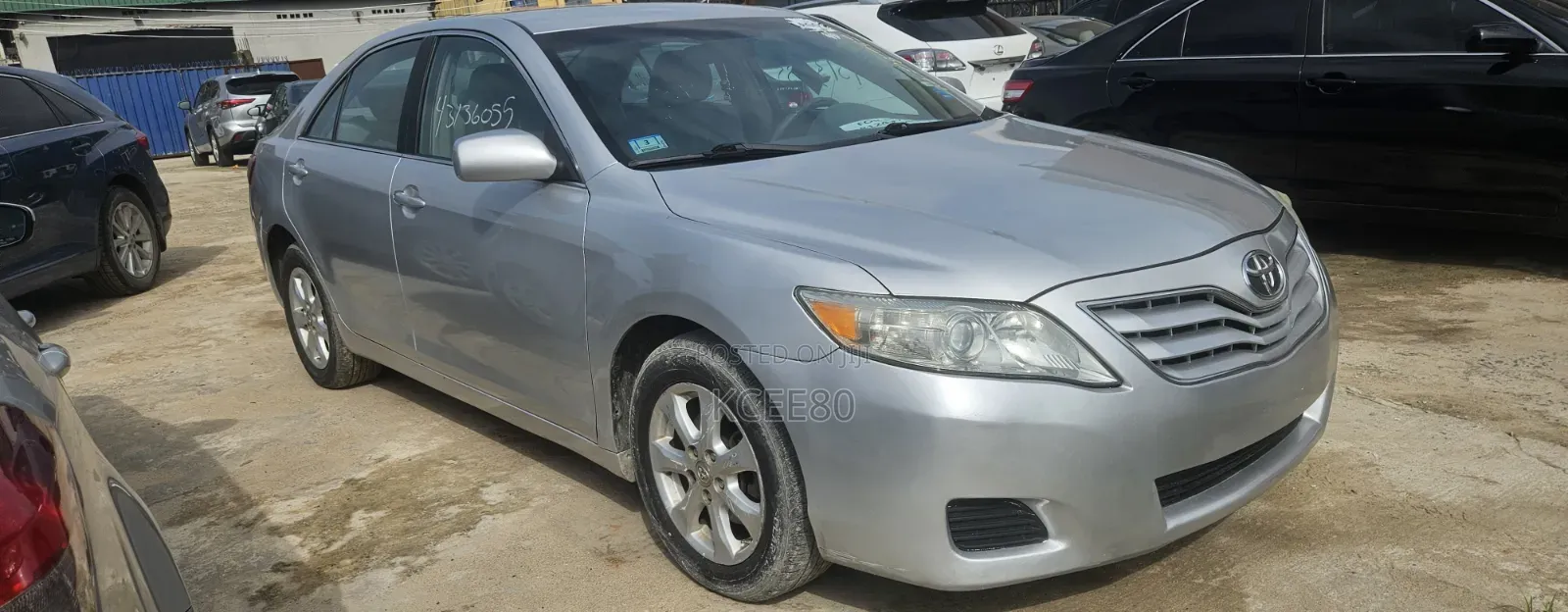 Toyota Camry Base 4dr Sedan (2.5L 4cyl 6M) 2010 Silver