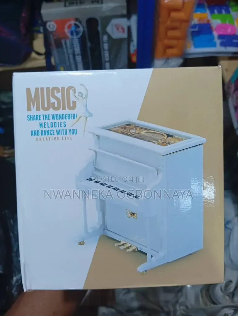 European-Style Piano Model Music Decorations