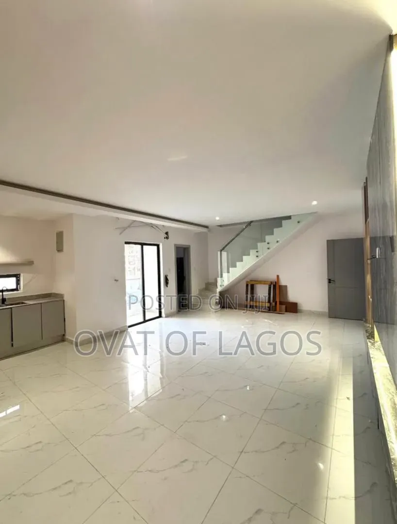 2bdrm Duplex in Freedom Way, Lekki Phase 1 for rent
