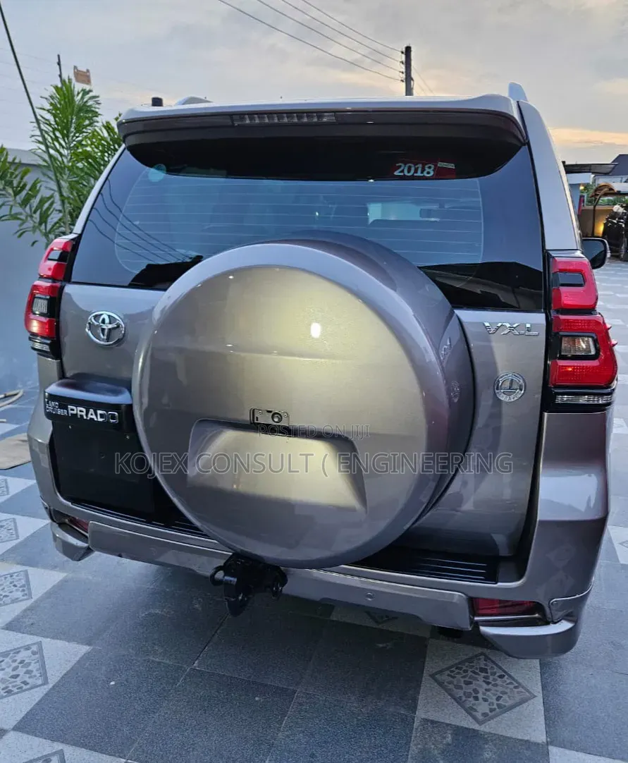 Toyota Land Cruiser Prado 2019 Gray