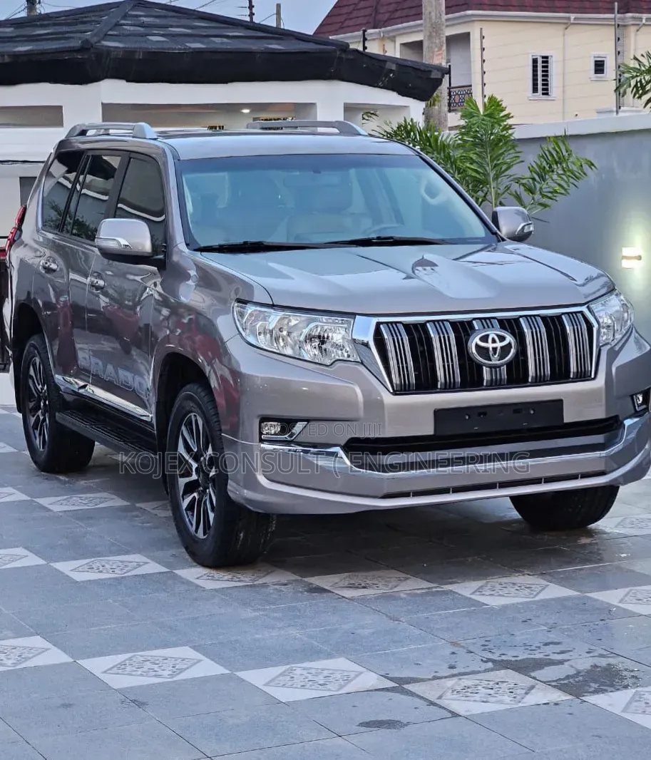 Toyota Land Cruiser Prado 2019 Gray