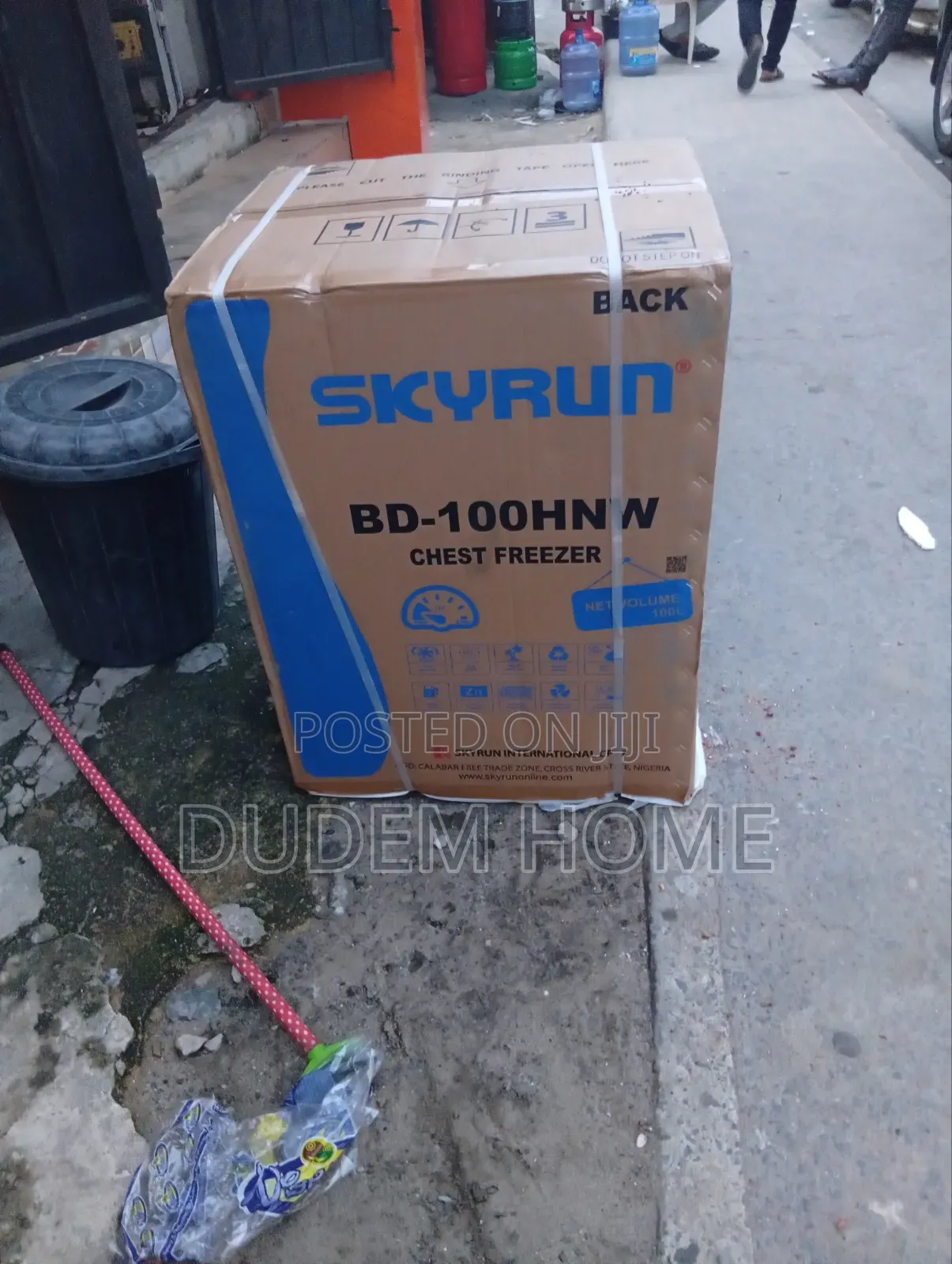 Skyrun Chest Freezer 100 Litres 2fit
