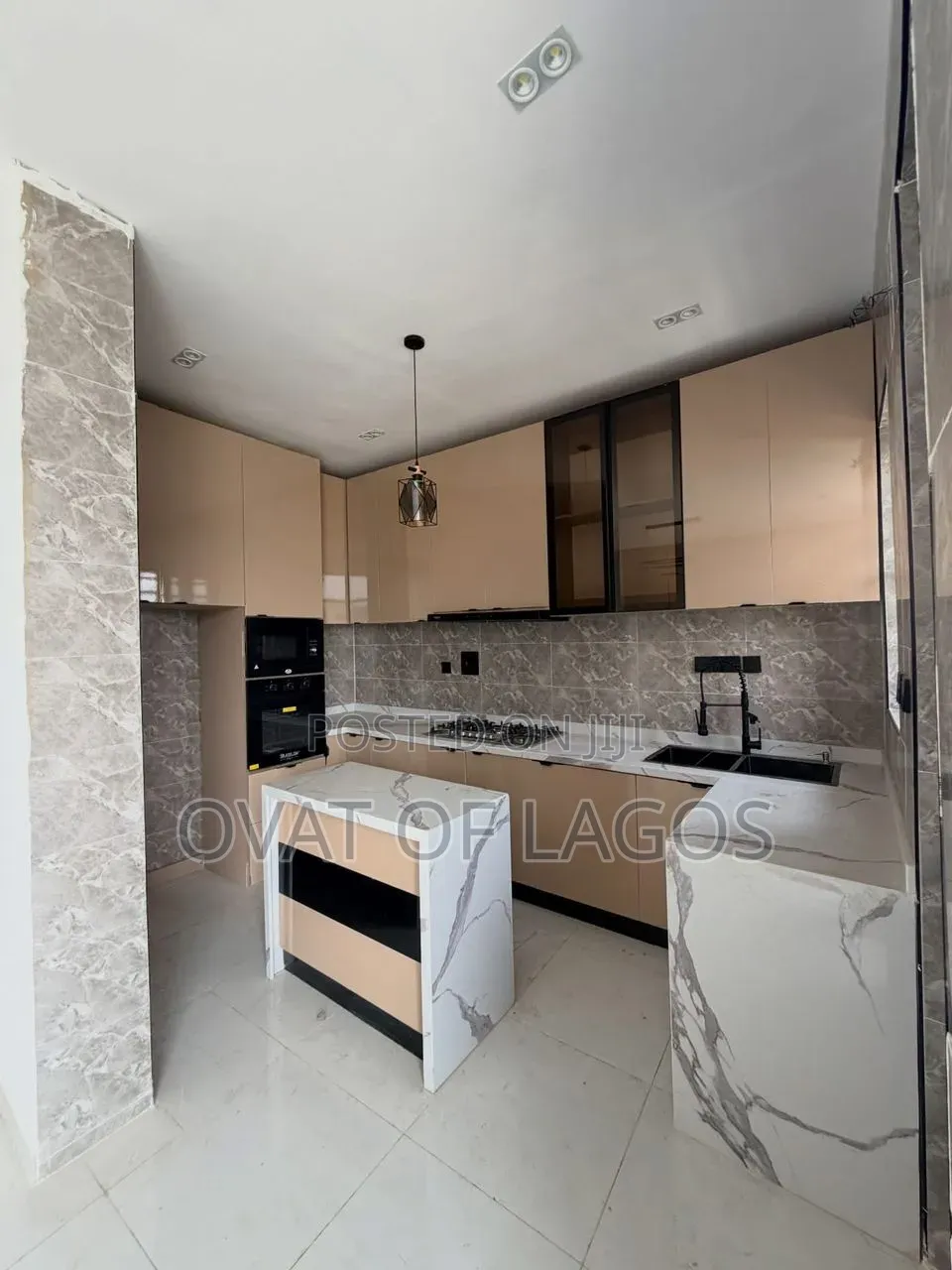 2bdrm Apartment in Ologolo for sale