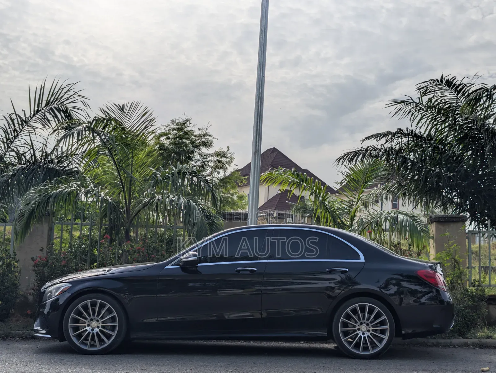 Mercedes-Benz C400 4Matic AWD Sedan (3.0L V6 7A) 2015 Black