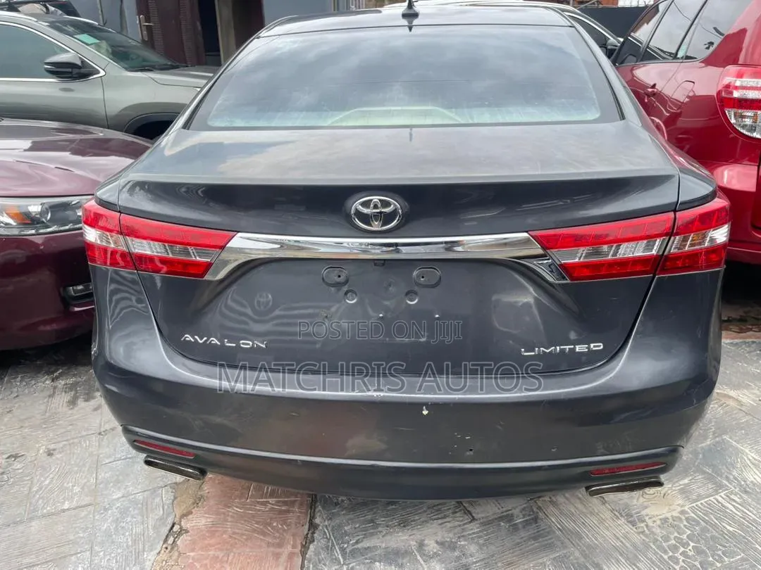 Toyota Avalon XLE Premium 4dr Sedan (3.5L 6cyl 6A) 2014 Gray