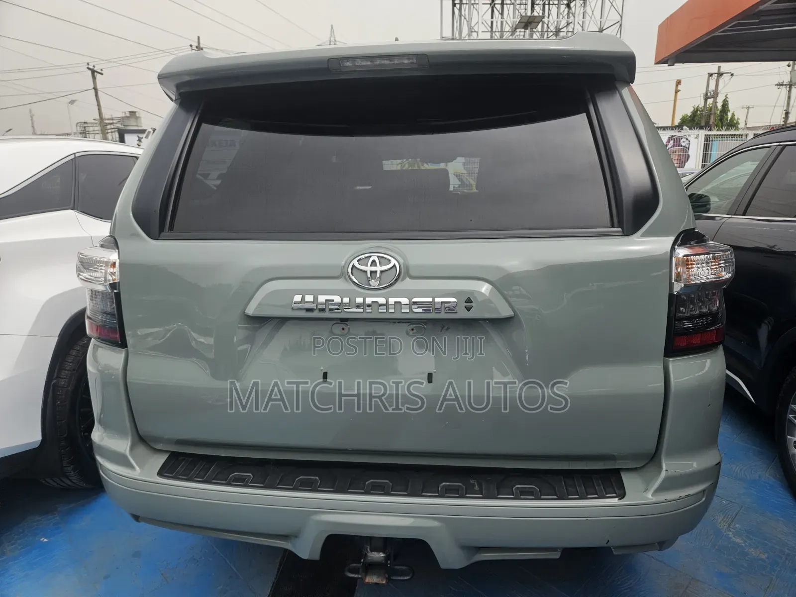 Toyota 4-Runner Limited 4WD 2023 Burgundy