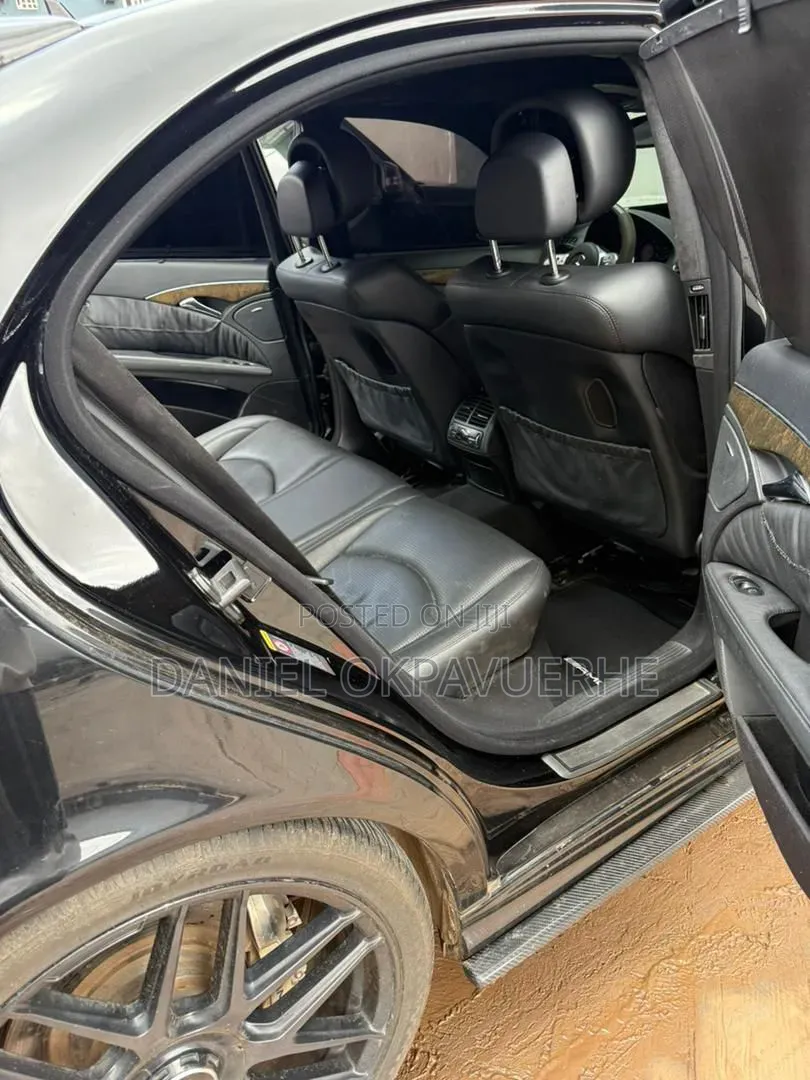 Mercedes-Benz E63 2010 Black