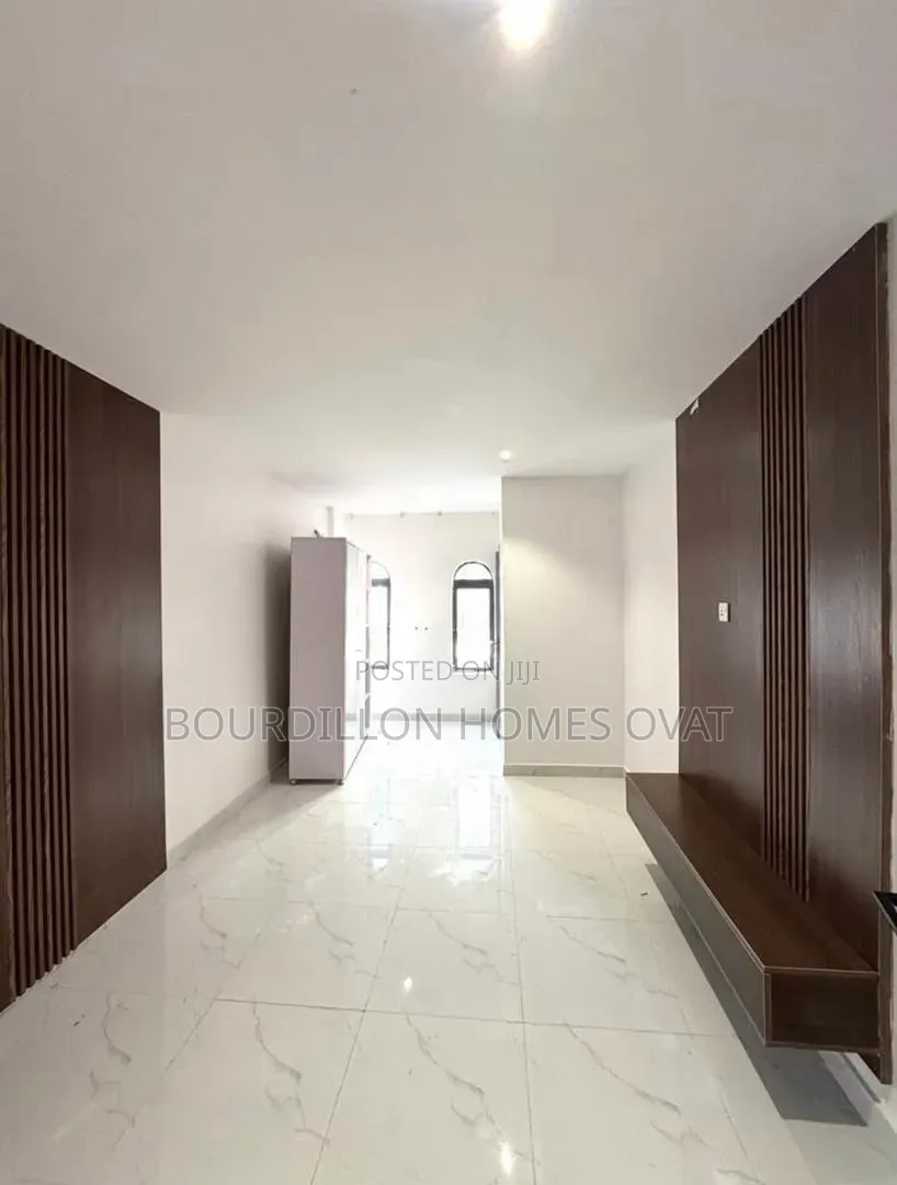 2bdrm Maisonette in Freedomway Lekki for rent