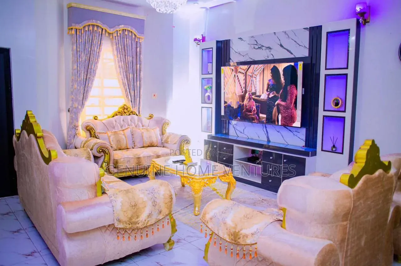 Furnished 4bdrm Duplex in Chevron for sale