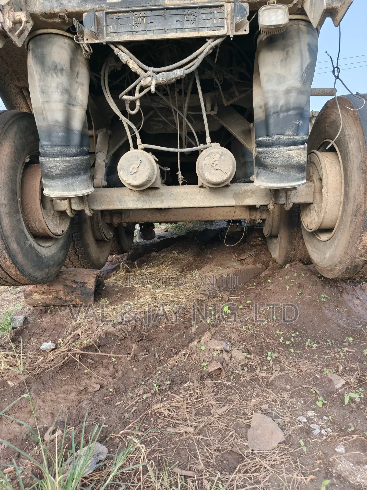 35 - 40 Tons Trailer Aluminum - Triple Axle