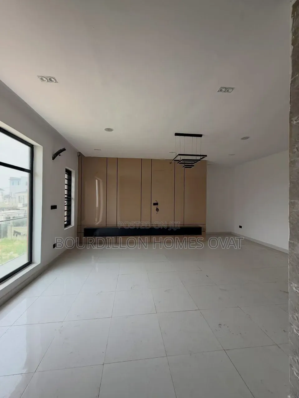 2bdrm Apartment in Ologolo Lekki Lagos for sale