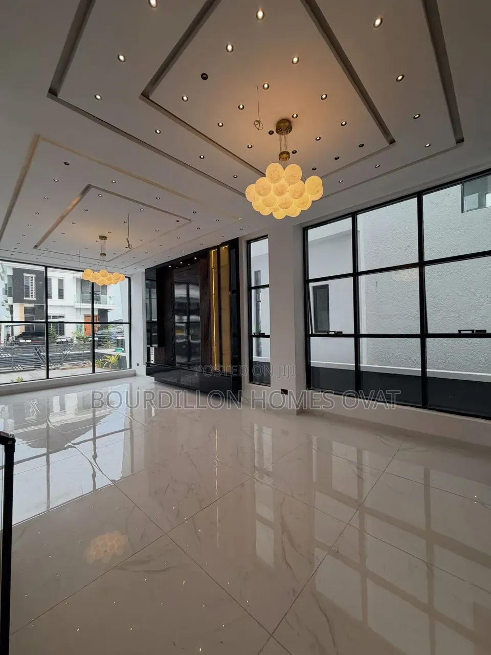 5bdrm Duplex in Megamound Lekki for sale