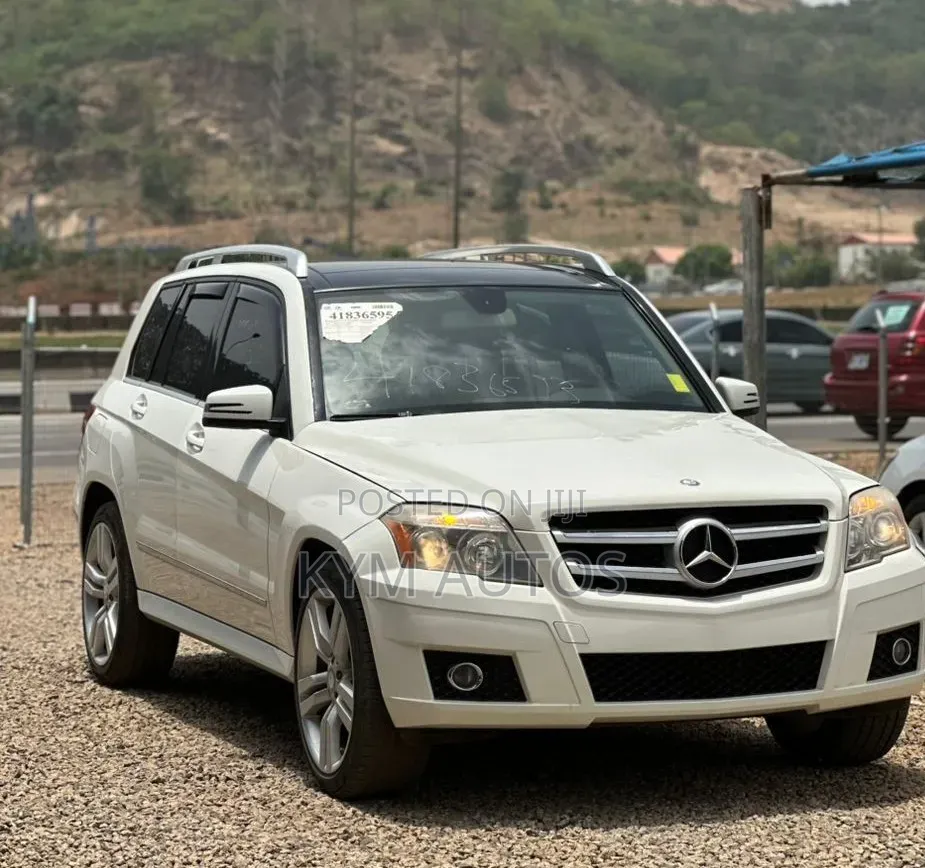 Mercedes-Benz GLK-Class 350 2011 White