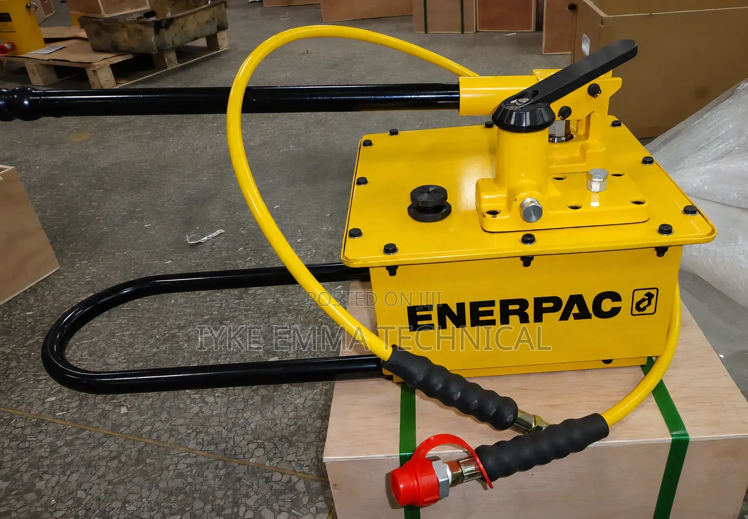 Enerpac (P462) Two-Speed Ultima Steel Hydraulic Hand Pump