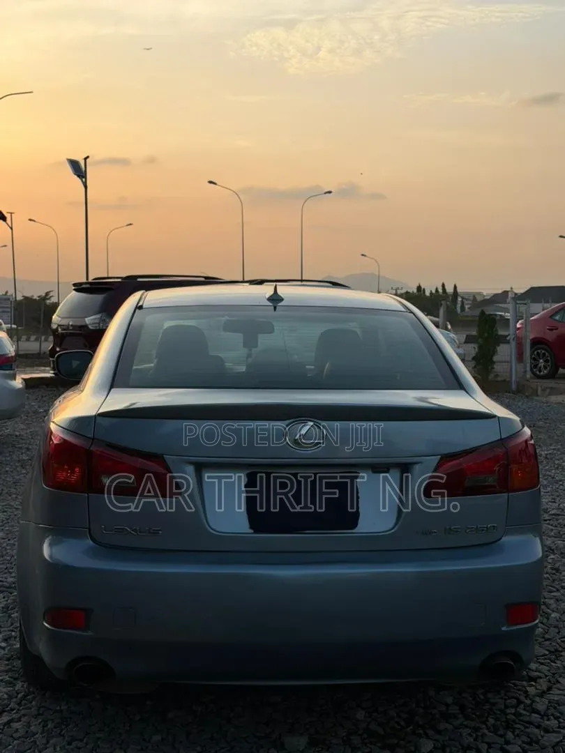 Lexus IS 2008