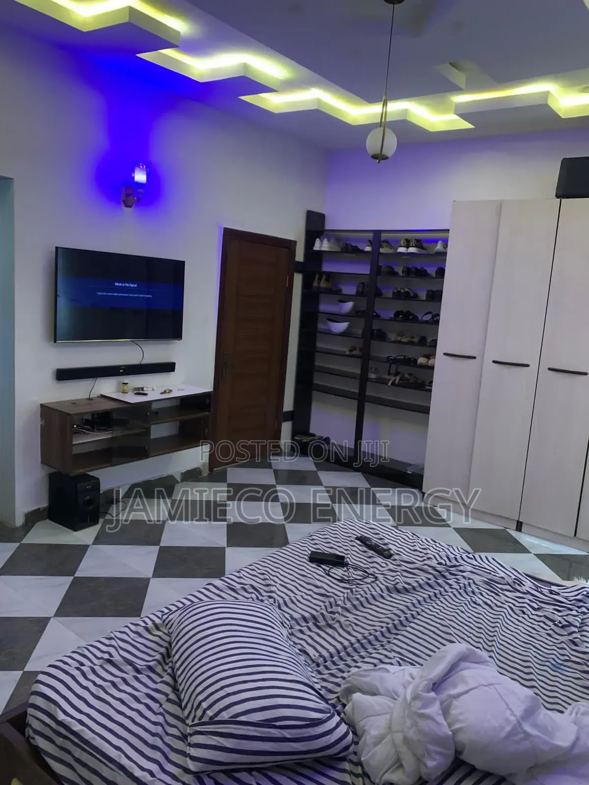 5bdrm Duplex in Osapa for sale