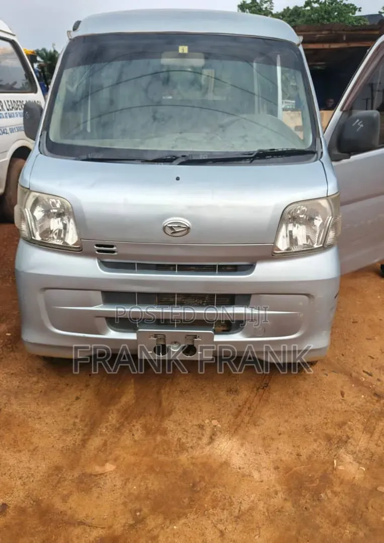Daihatsu Hijet 2003 Silver