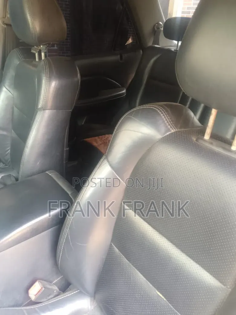 Honda Element 2006 Beige