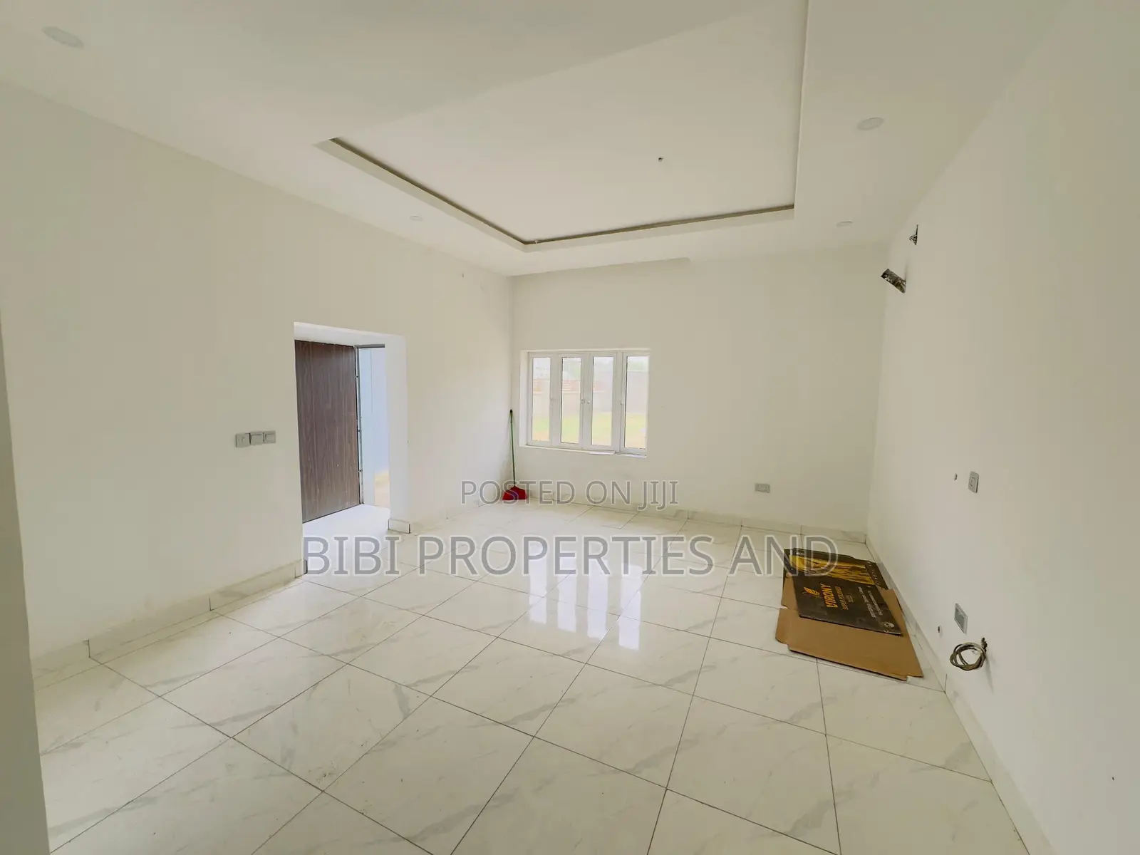 4bdrm Townhouse/Terrace in Life Camp for sale
