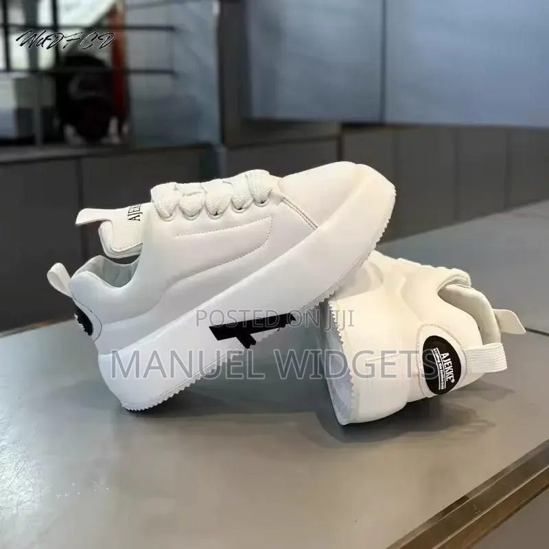 Ajekke Trending Drip White Sneakers – Premium Quality