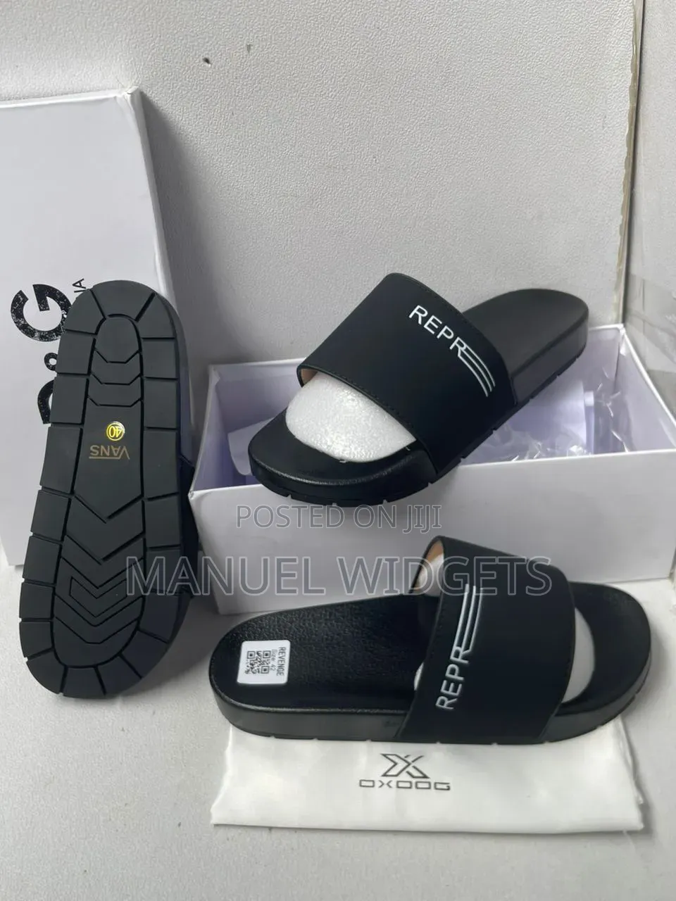 Valentino Carton Pam Slides — Premium Quality