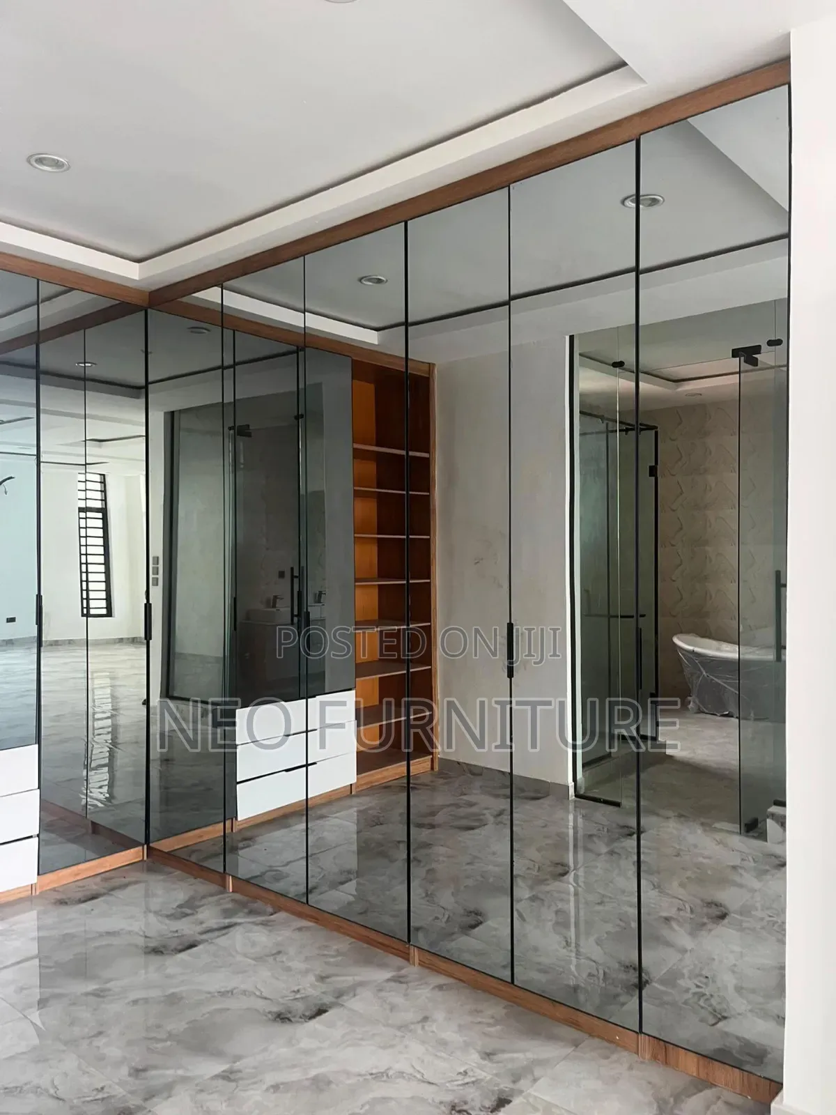 Glass Door Wardrobe Walk in Closet