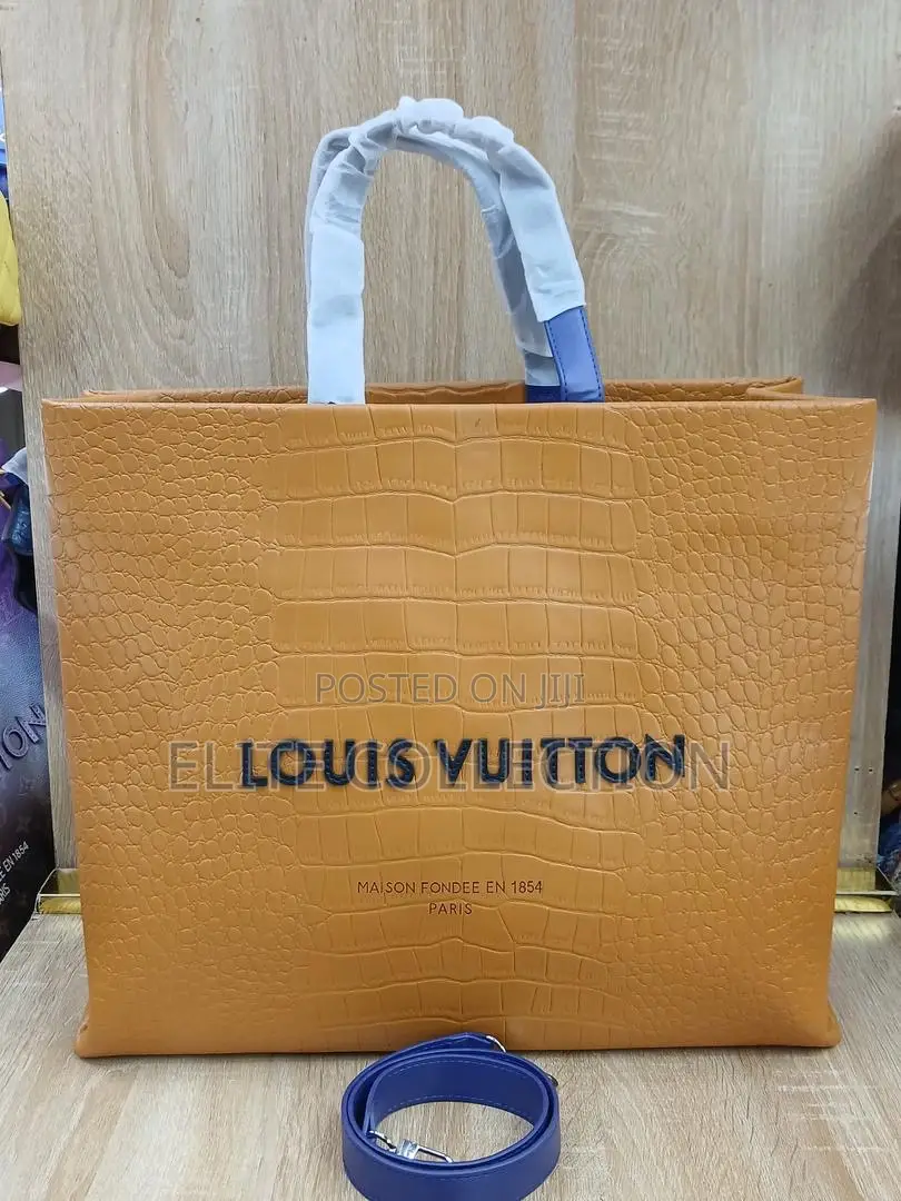 Louis Vuitton Luxury Bag Big Size Bag High Quality With Long Strap