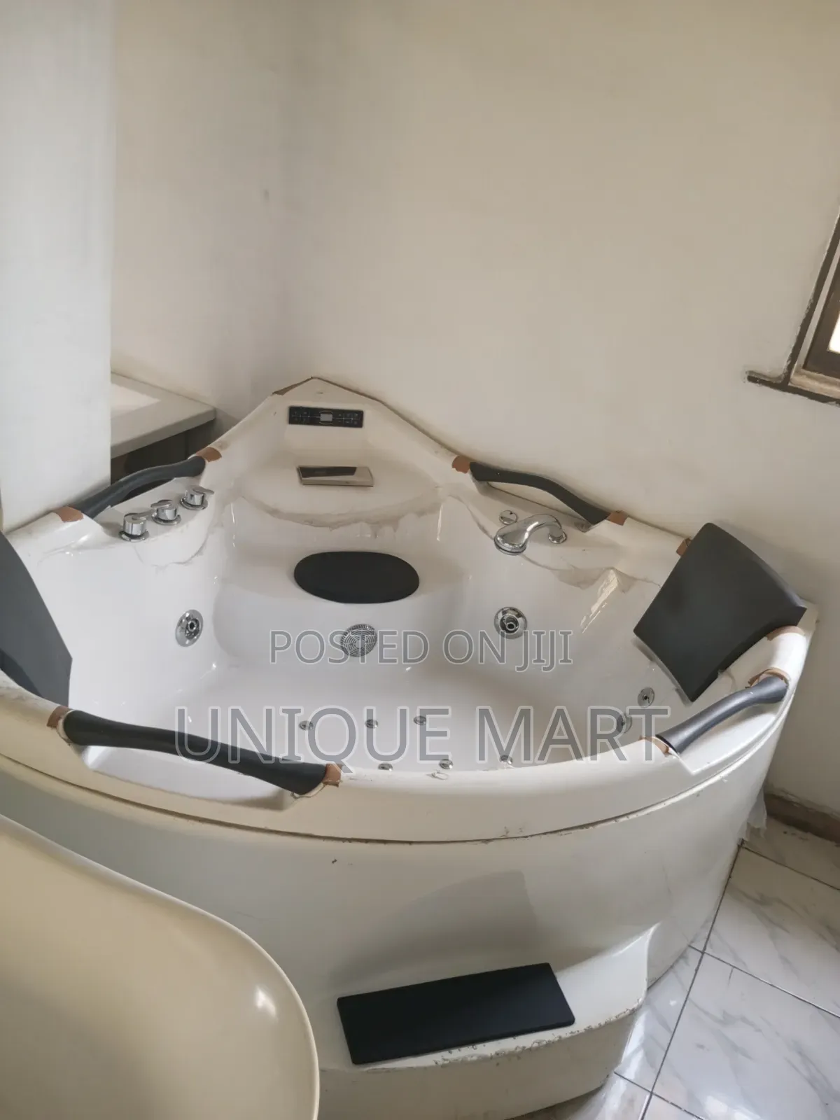 High Quality Double Round Shaped Jacuzzi