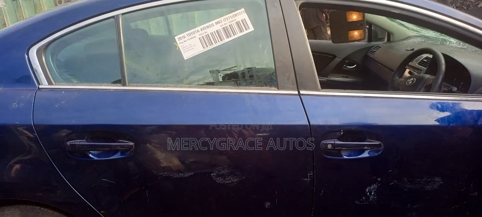Toyota Avensis 2010 Blue