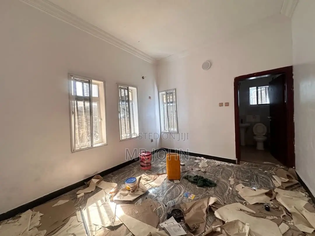 4bdrm Apartment in Orchid Pride Pr, Lekki for rent