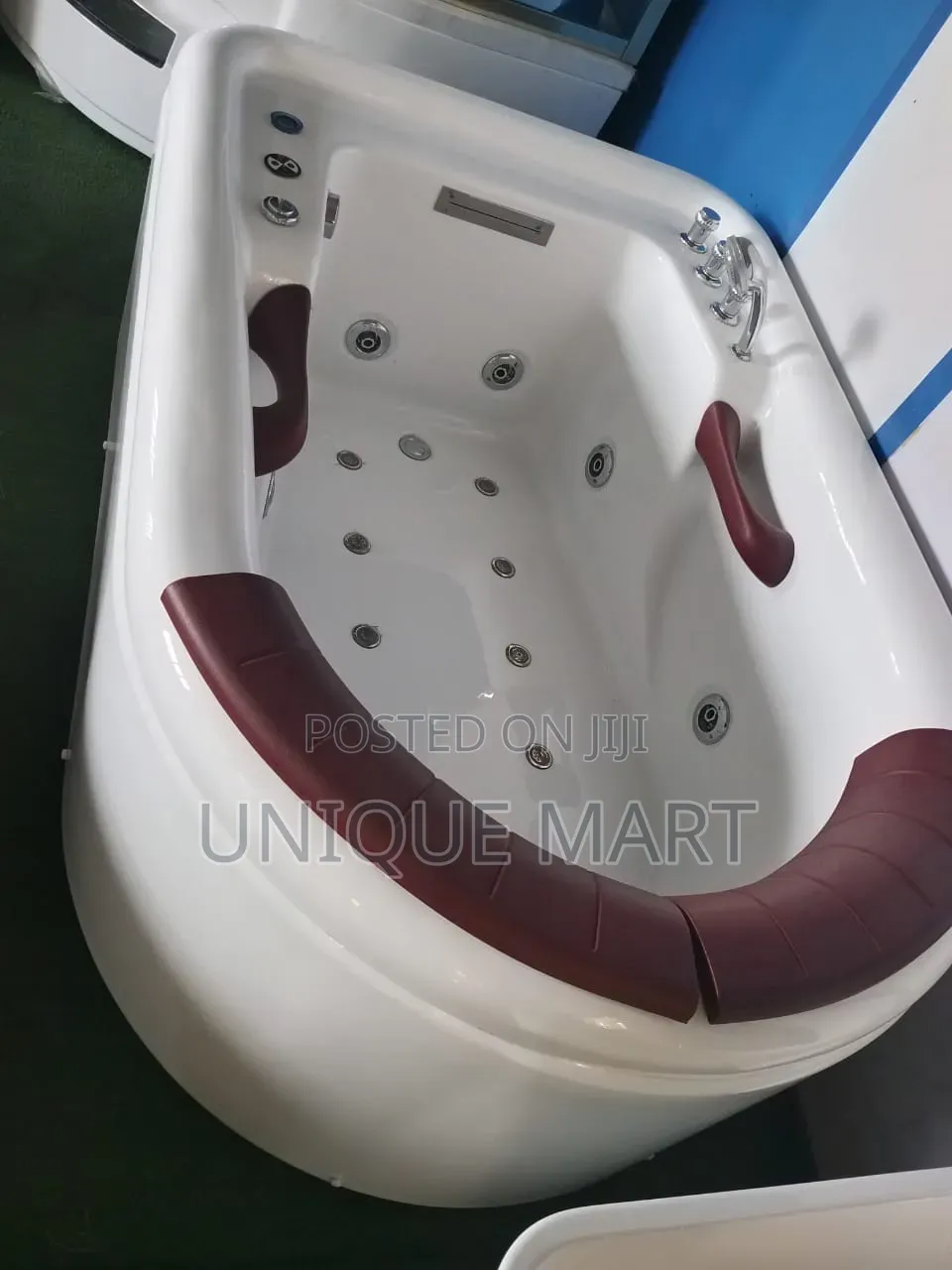 High Quality Indoor/Outdoor Rectangular Shaped Jacuzzi for Couples