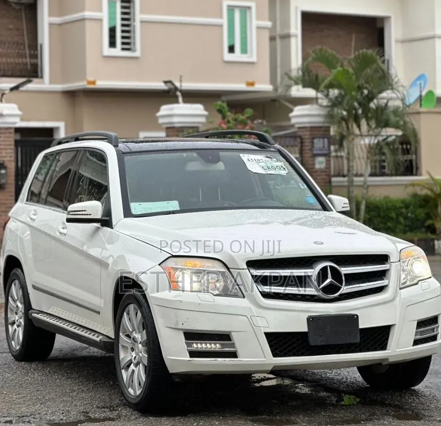 Mercedes-Benz GLK-Class 350 4MATIC 2011 White